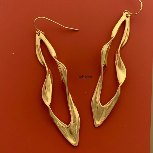 Alexis Bittar Gold Light Sculpted Linear Svelte Crumpled  Hoop Wire Earrings - Picture 8 of 15